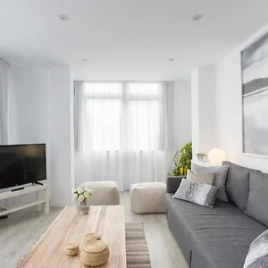 Urbe10 Angel Ganivet 2 Bedrooms Appartement